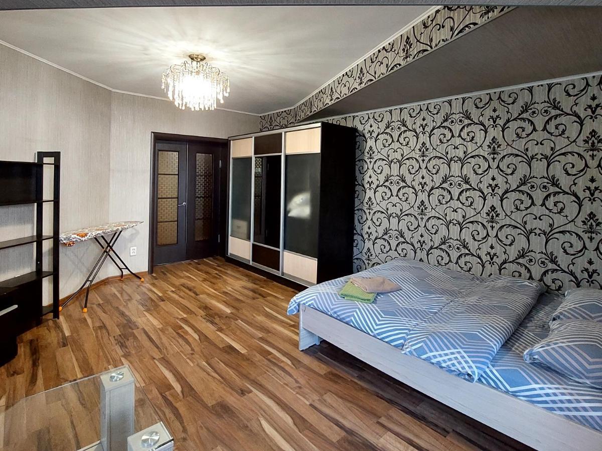 Apartment In Street Kievskaya 49 比什凯克 外观 照片