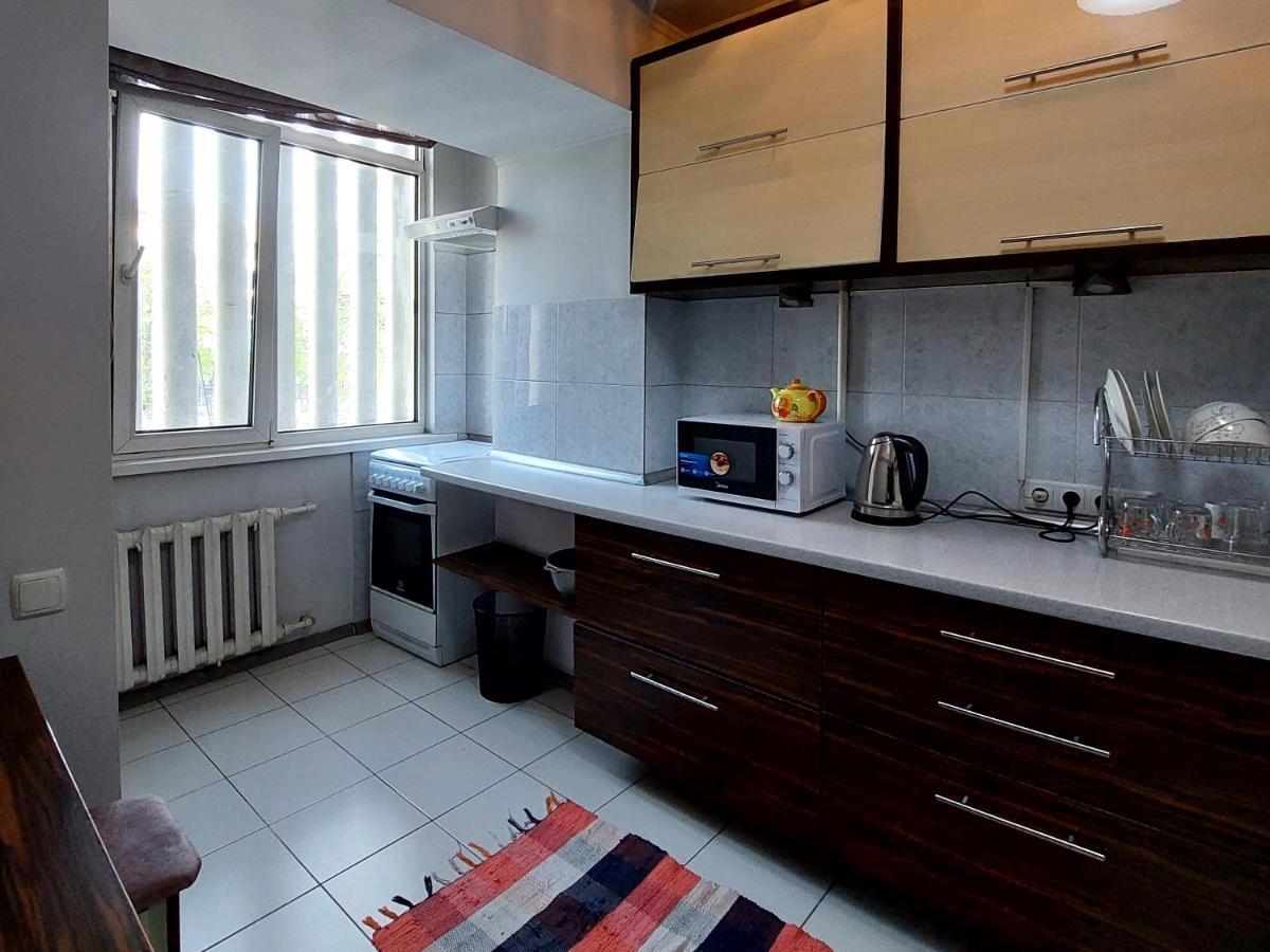 Apartment In Street Kievskaya 49 比什凯克 外观 照片