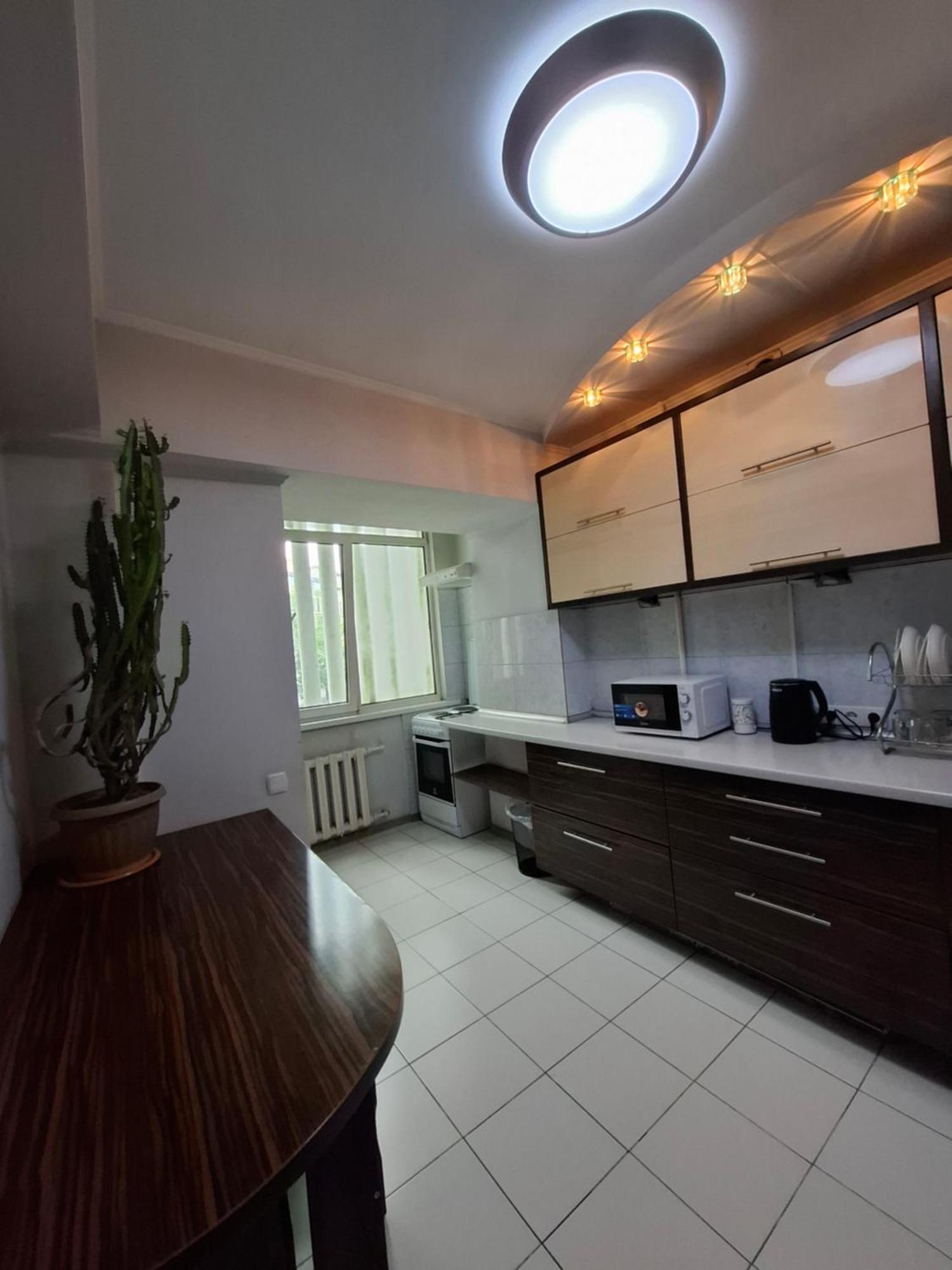 Apartment In Street Kievskaya 49 比什凯克 外观 照片